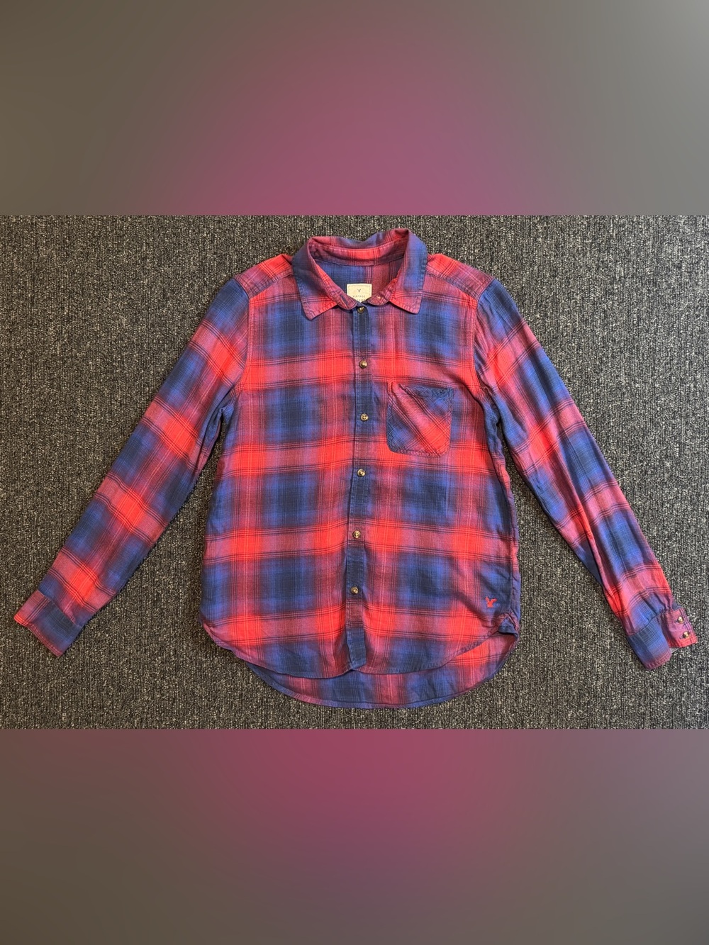 Women’s American Eagle Button-Down Vintage Boyfriend Fit Plaid Shirt Size Small